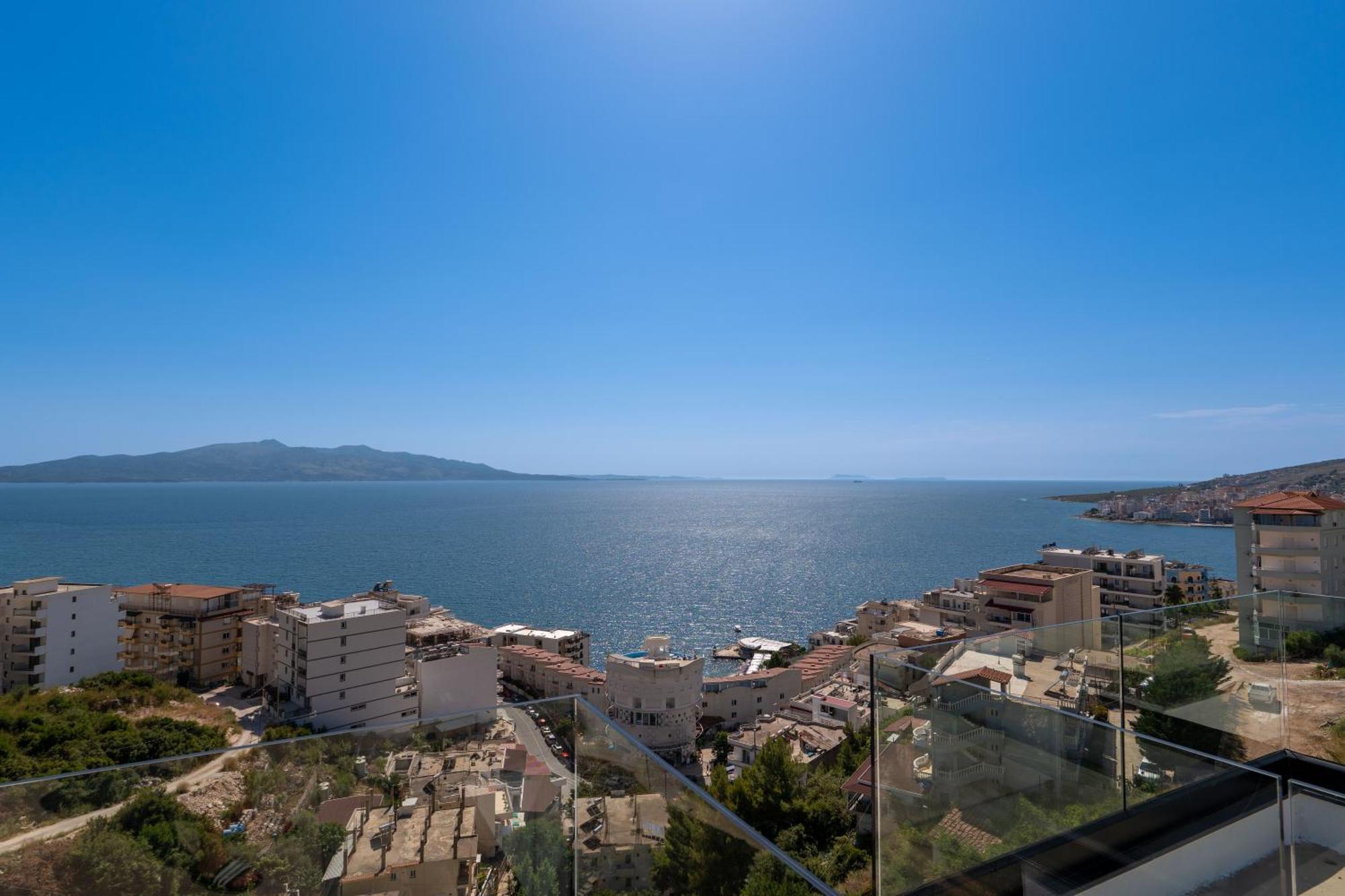 Litan Hotel Sarandë Exterior foto