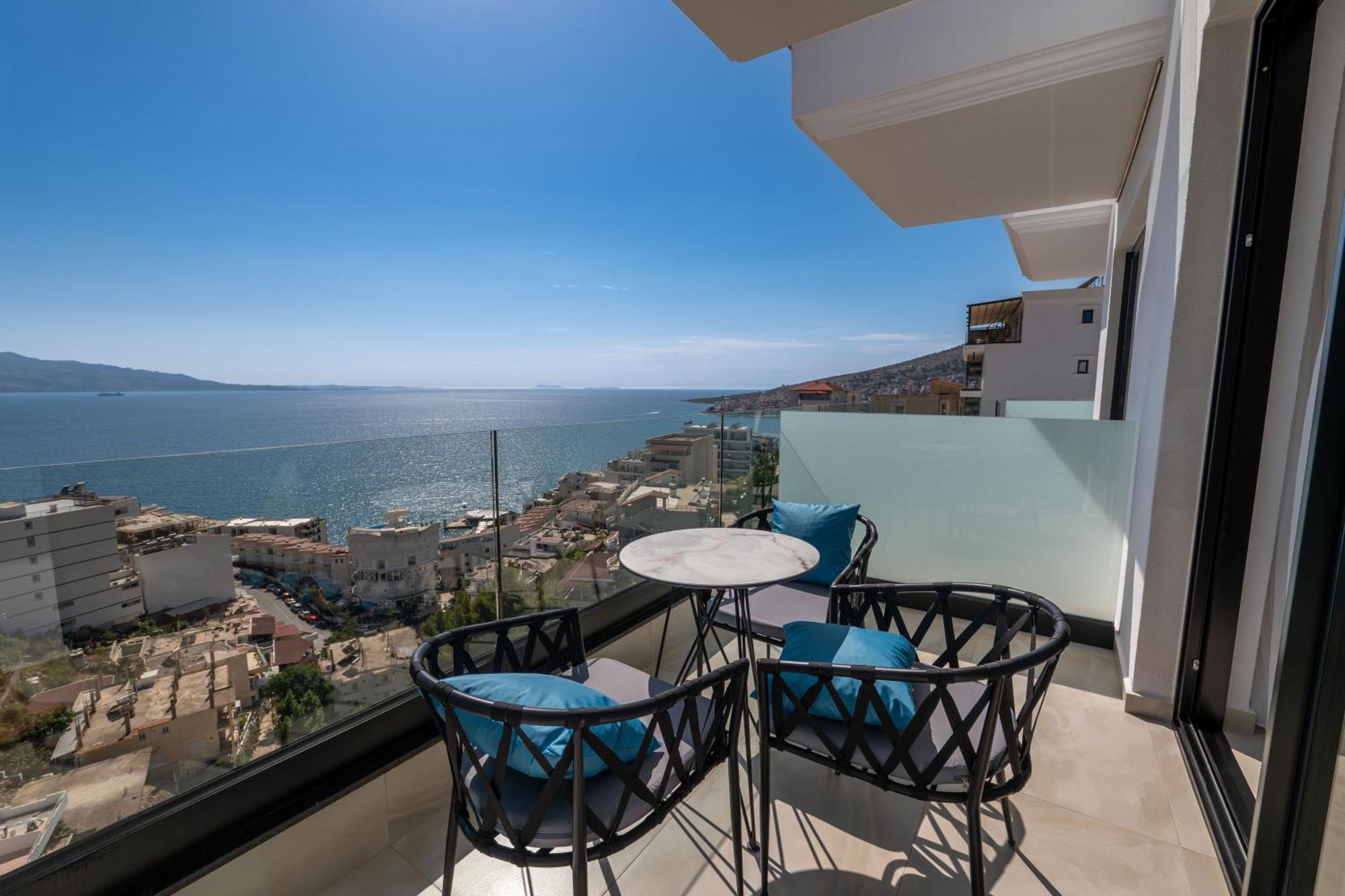 Litan Hotel Sarandë Exterior foto
