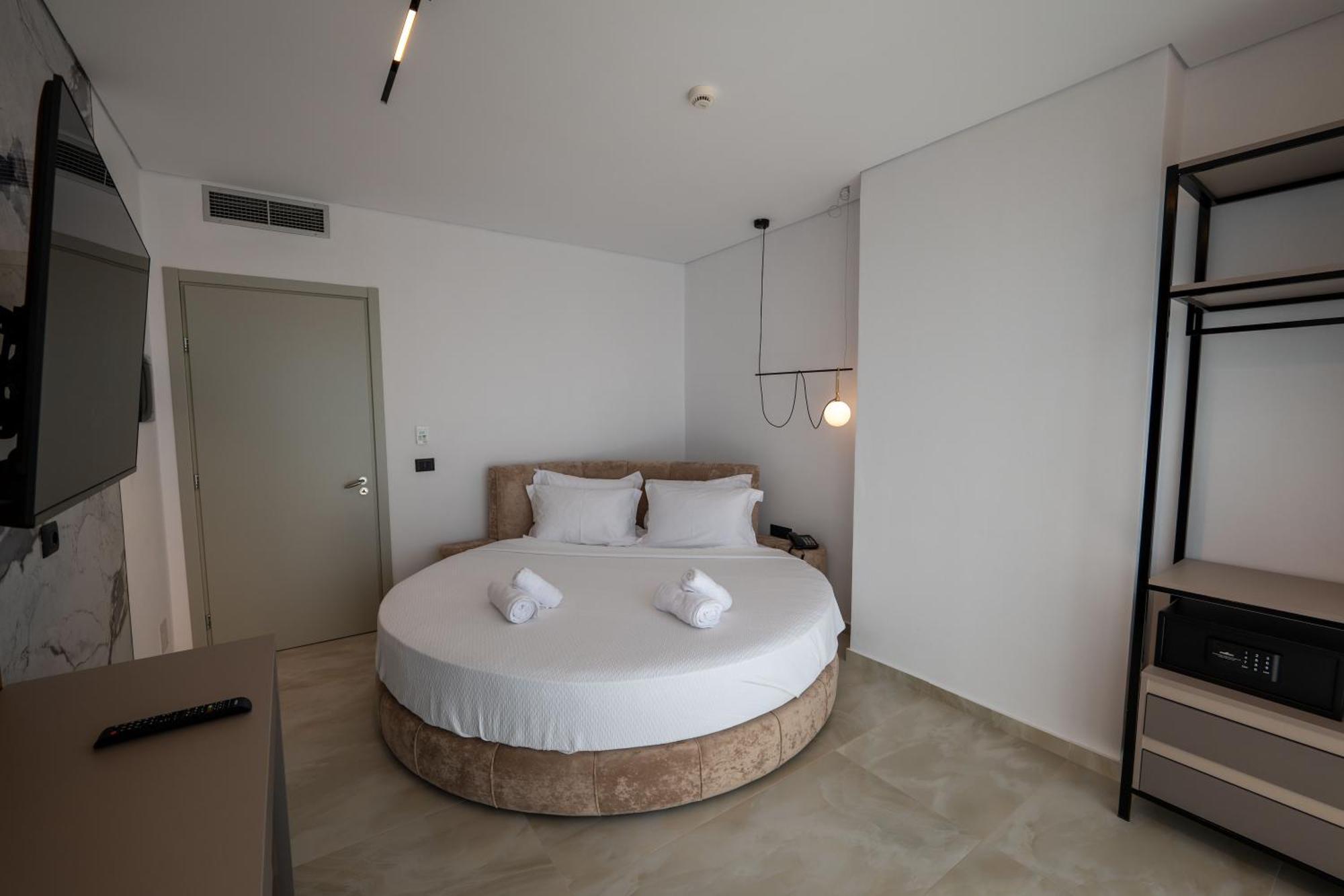 Litan Hotel Sarandë Exterior foto
